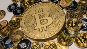 Після $107 000 за BTC: три ключові сценарії до кінця 2025 року